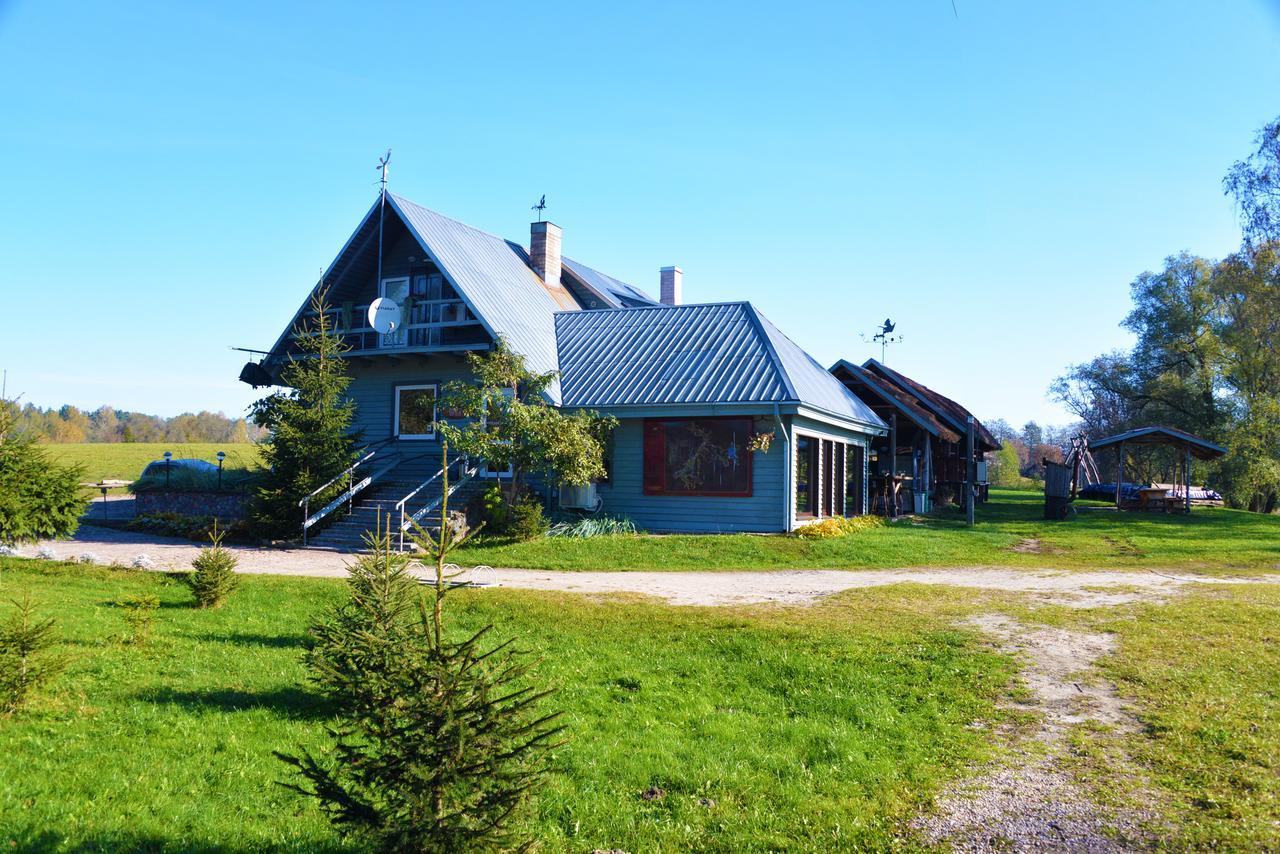 Zuvienes Pasiure Bed & Breakfast Rubikiai Bagian luar foto