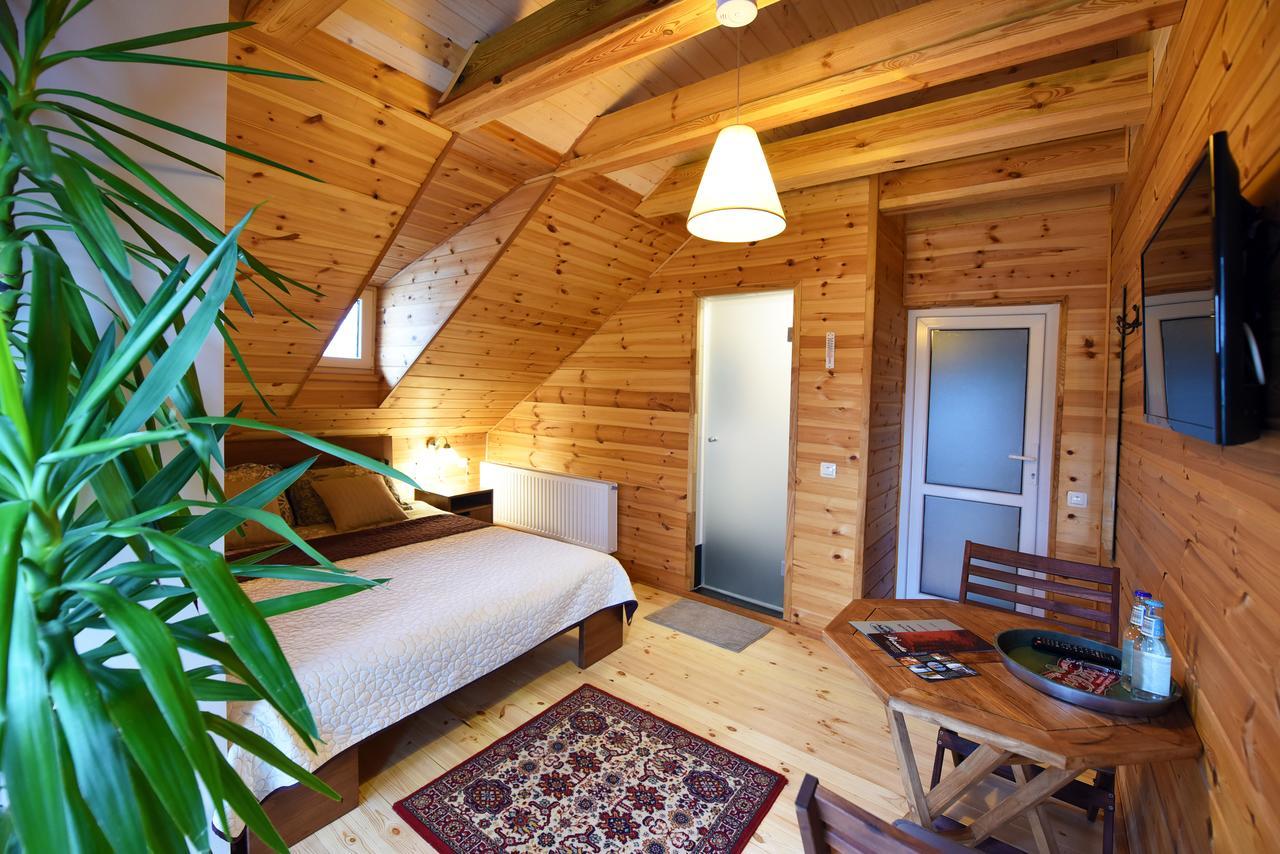 Zuvienes Pasiure Bed & Breakfast Rubikiai Bagian luar foto